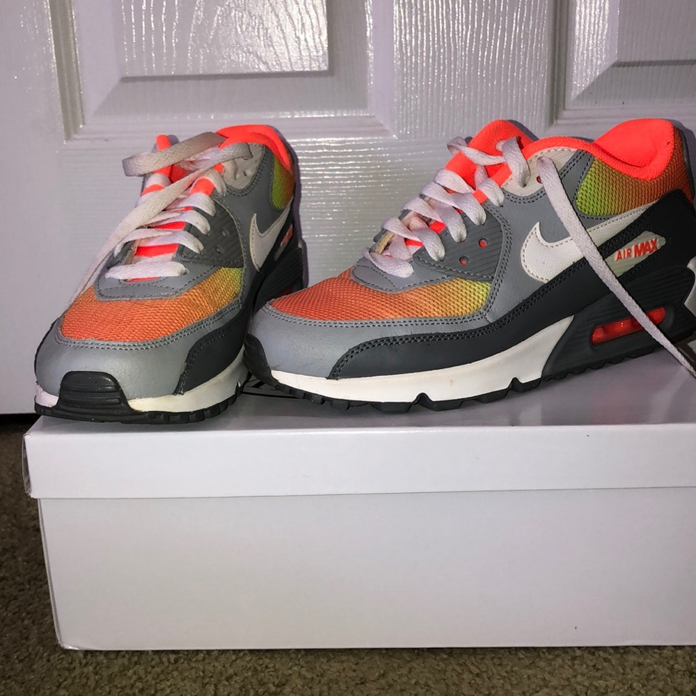 Boys youth Nike air max